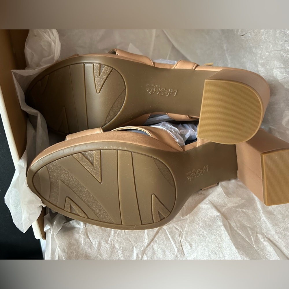 LifeStride Last Dance 4 Ankle Strap Tan Block Heels Women's Size 9.5W New in Box - Picture 5 of 6